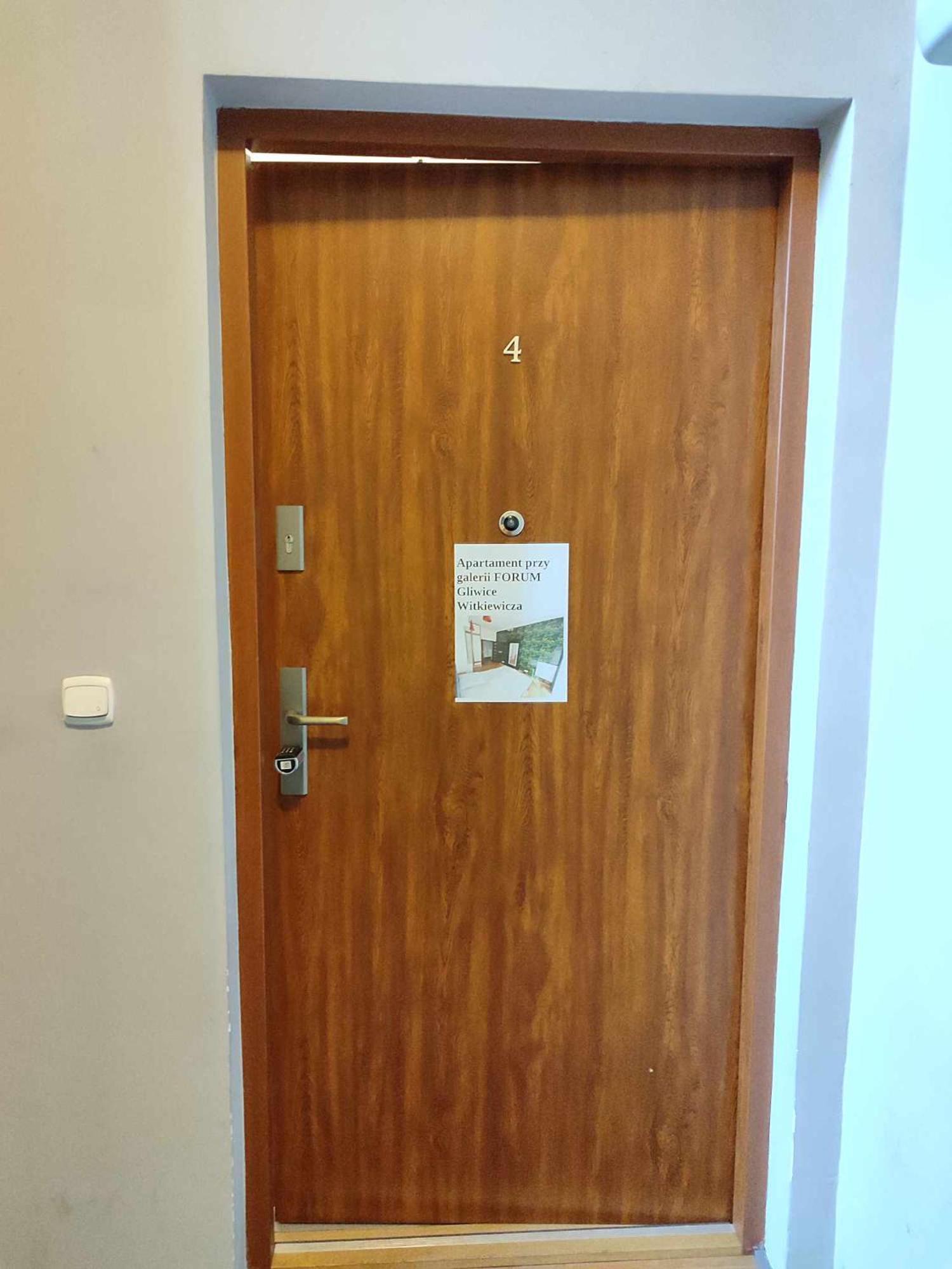 Apartament Przy Galerii Forum Gliwice Witkiewicza מראה חיצוני תמונה